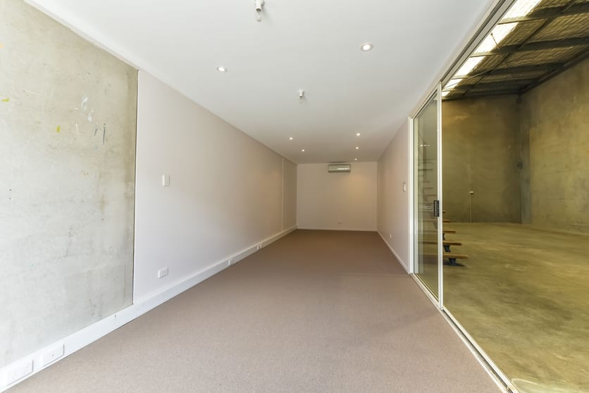 Click to view all images 2/12 Action Street Noosaville QLD 4566 - Image 3