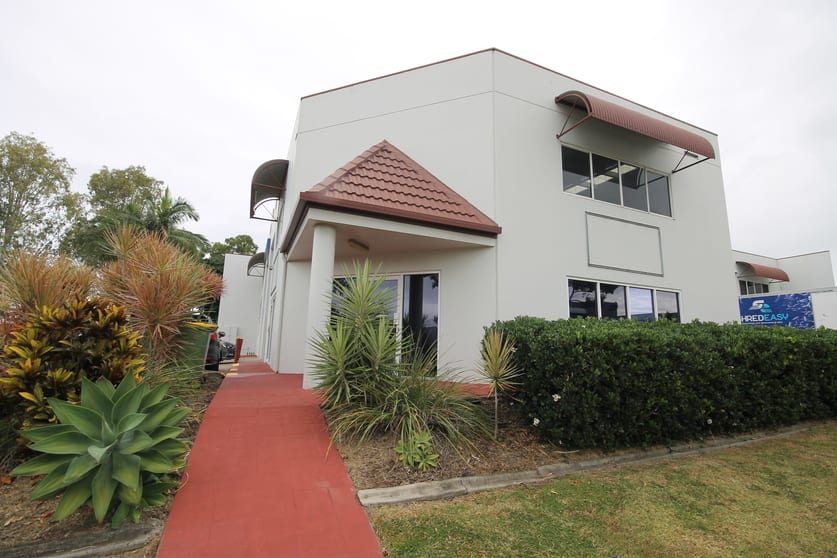 Click to view all images 2/2-4 Steel Street Capalaba QLD 4157 - Image 1