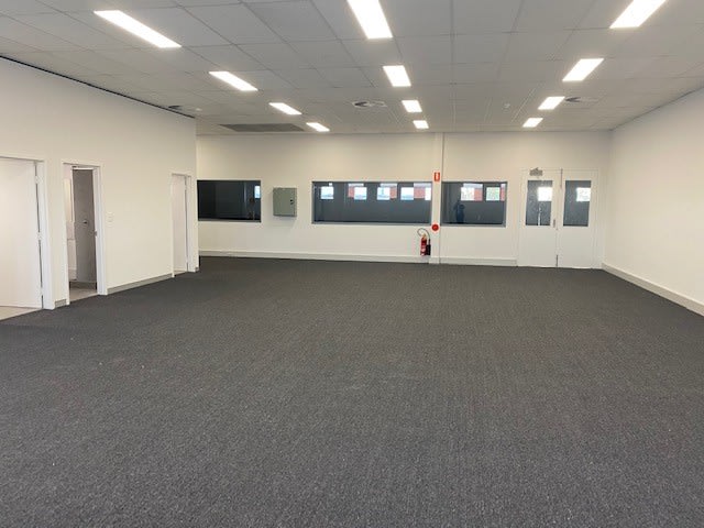 Click to view all images 6 & 7/245 Balcatta Road Balcatta WA 6021 - Image 3