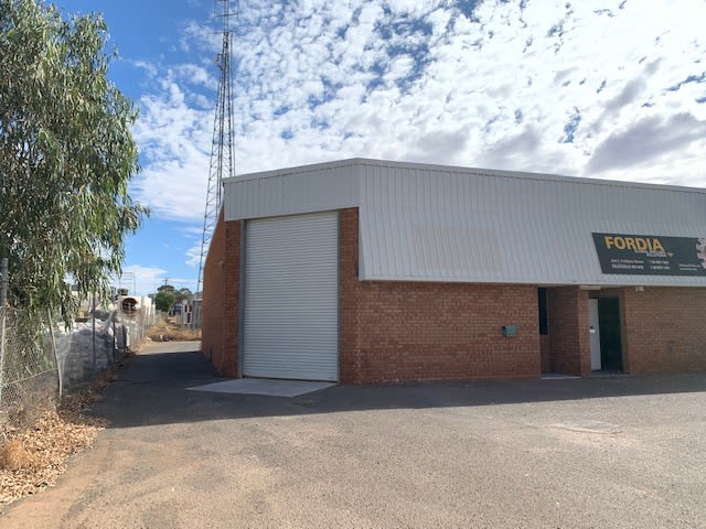 Click to view all images 1/14 Atbara Street West Kalgoorlie WA 6430 - Image 1