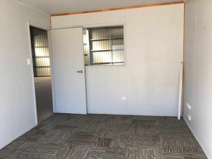 Click to view all images 3/28 Steptoe Bundaberg East QLD 4670 - Image 3