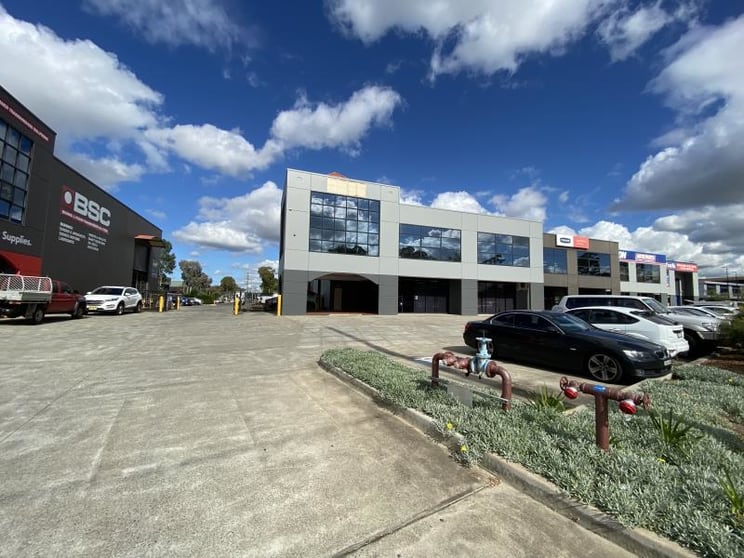 Click to view all images Unit 6/380 Hoxton Park Road Prestons NSW 2170 - Image 1