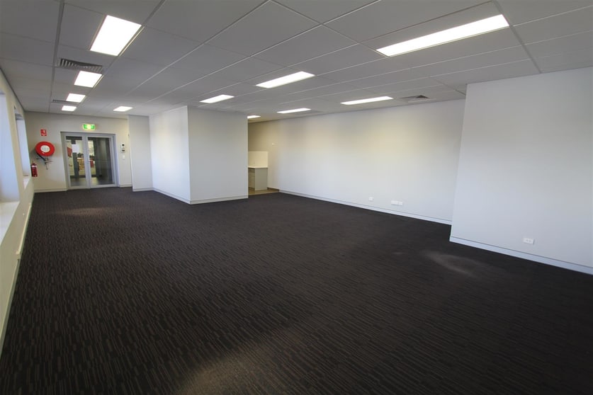 Click to view all images 12/3 Box Road Caringbah NSW 2229 - Image 1