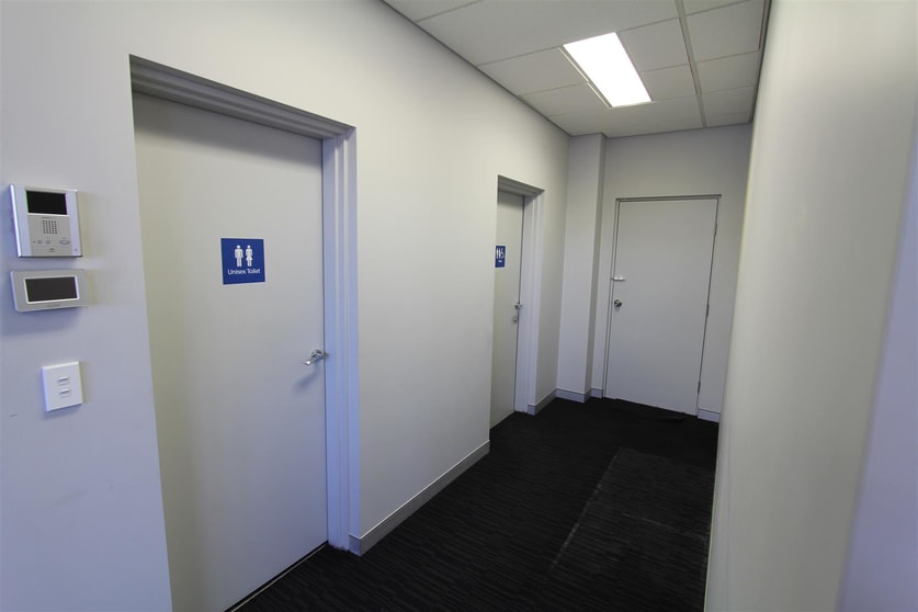Click to view all images 12/3 Box Road Caringbah NSW 2229 - Image 3