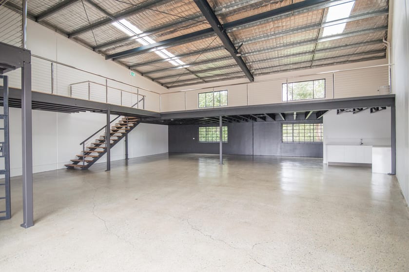 Click to view all images Ashmore QLD 4214 - Image 3
