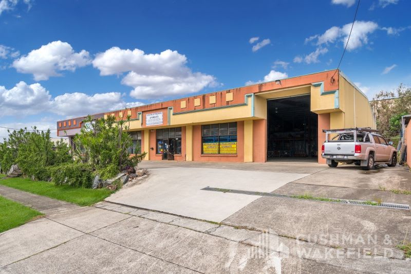 Click to view all images Unit 1/15-17 Ern Harley Drive Burleigh Heads QLD 4220 - Image 1