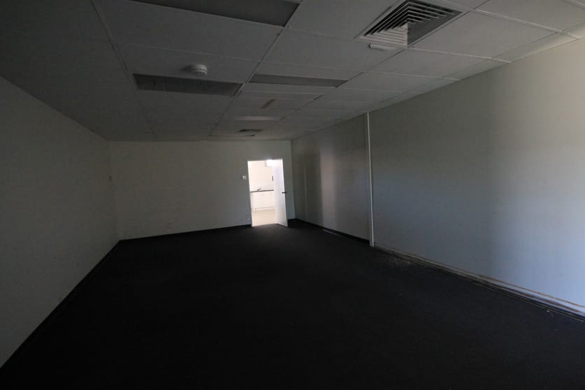 Click to view all images 1/2 Dollery Road Capalaba QLD 4157 - Image 3