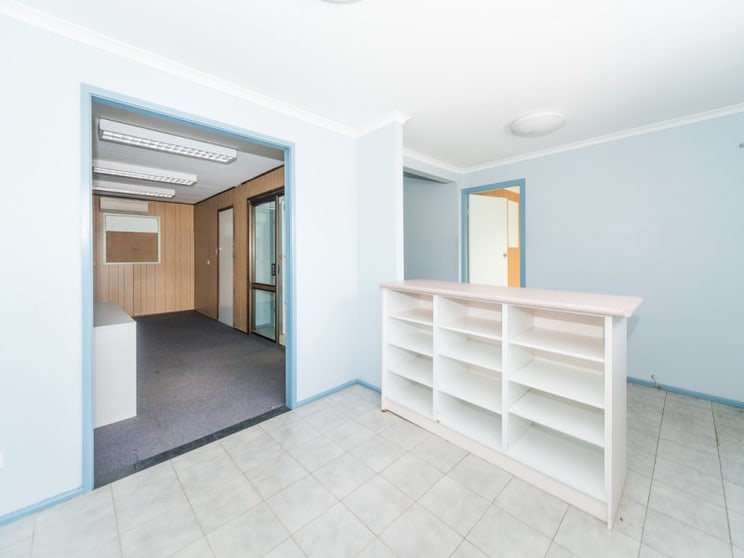 Click to view all images 119 Marius Street Tamworth NSW 2340 - Image 2