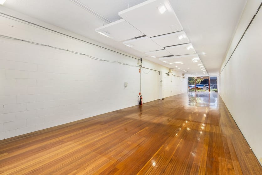 Click to view all images 3/21 Oaks Avenue Dee Why NSW 2099 - Image 2