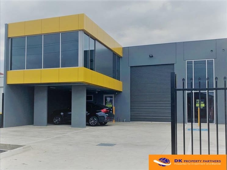 Click to view all images 4 Comley Street St Sunshine North VIC 3020 - Image 2