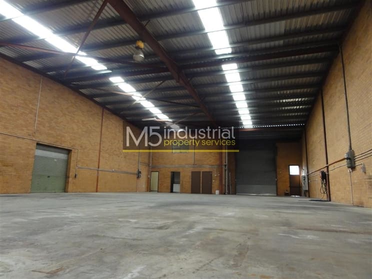 Click to view all images 41B Garema Circuit Kingsgrove NSW 2208 - Image 3