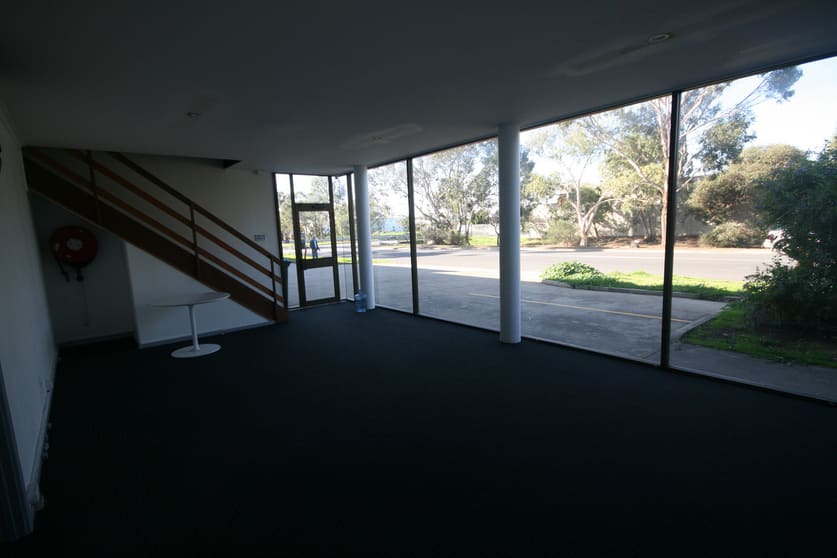 Click to view all images 2/15 Dunstan Road Wingfield SA 5013 - Image 3