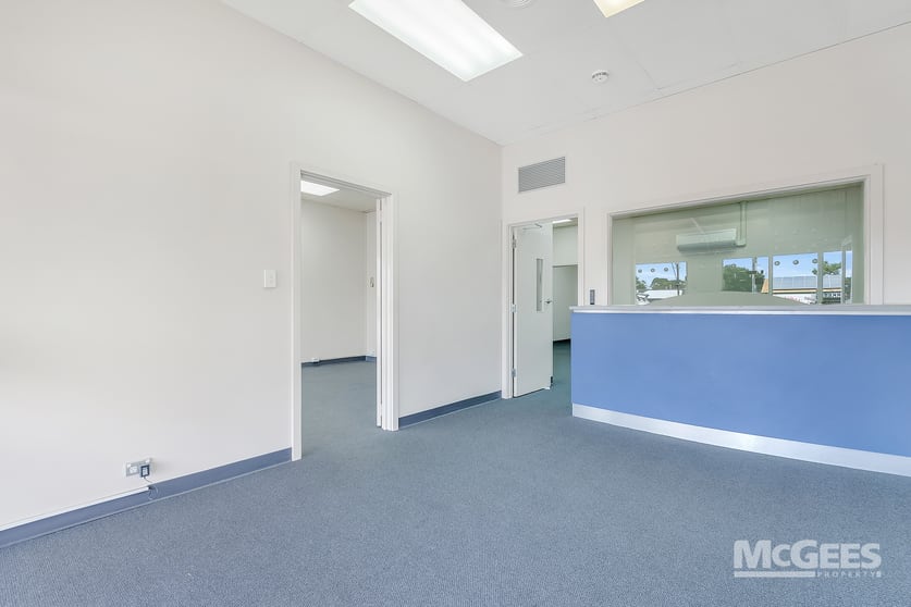 Click to view all images 4/173-177 Tapleys Hill Road Seaton SA 5023 - Image 2