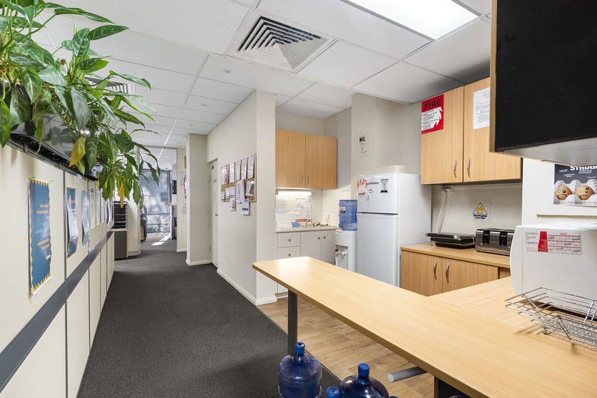 Click to view all images 13/818 Pittwater Road Dee Why NSW 2099 - Image 3