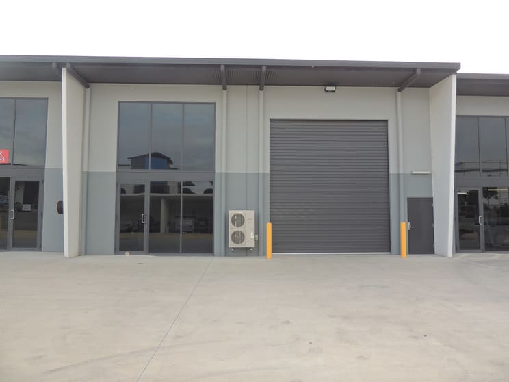 Click to view all images 3/2 Aliciajay Circuit Yatala QLD 4207 - Image 1