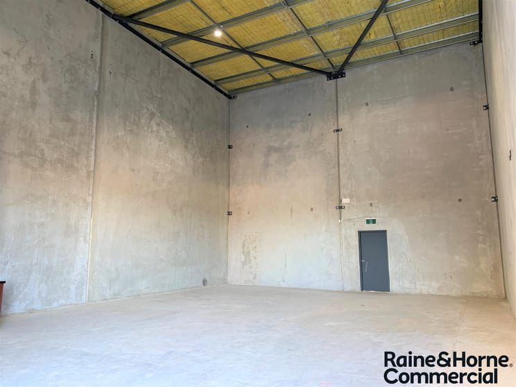 Click to view all images 12/3 Fairmile Close Charmhaven NSW 2263 - Image 2