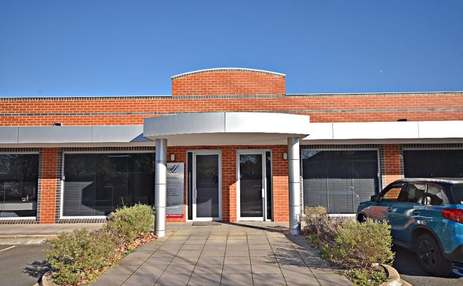 Click to view all images Suite 3 / 491 Smollett Street Albury NSW 2640 - Image 1