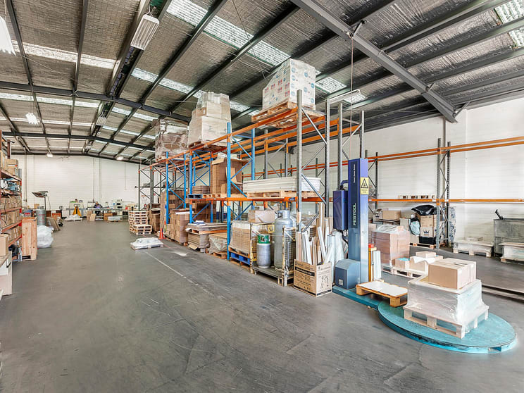 Click to view all images 30 Geddes Street Mulgrave VIC 3170 - Image 2