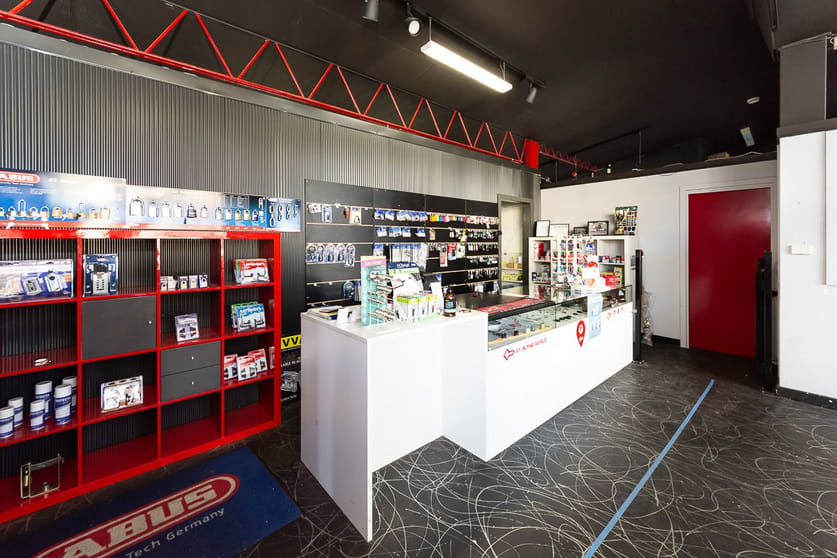 Click to view all images 65 Gawler Street Mount Barker SA 5251 - Image 2