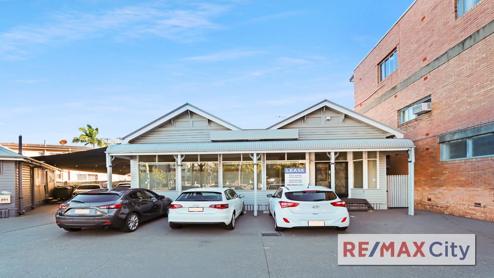 Click to view all images 289 Shafston Avenue Kangaroo Point QLD 4169 - Image 2