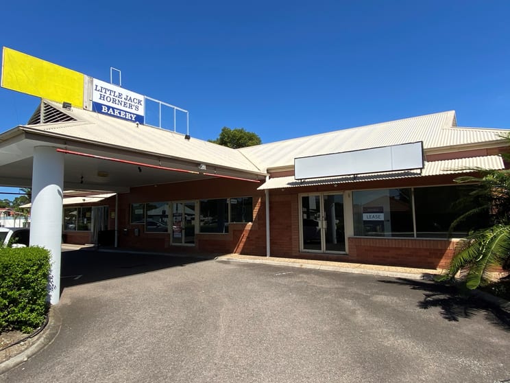 Click to view all images 2/431 Lake Road Argenton NSW 2284 - Image 1