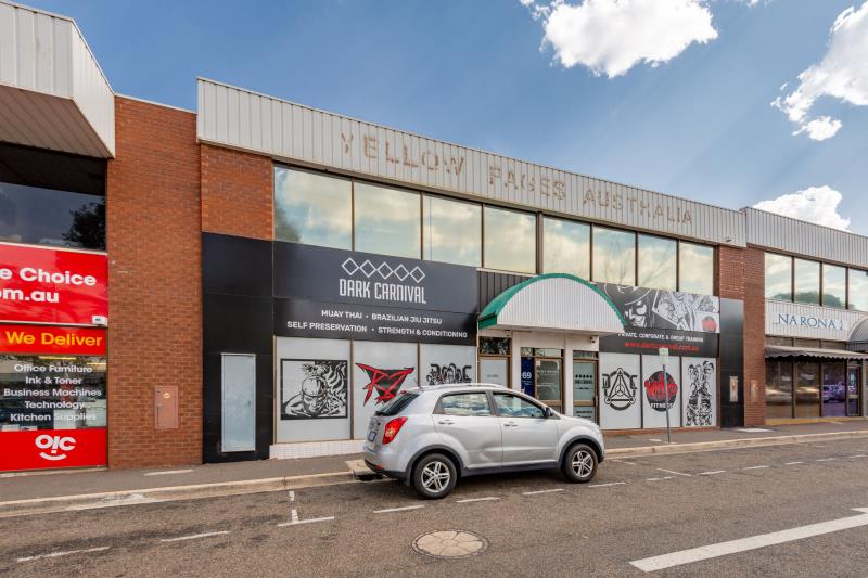 Click to view all images Level 1 Unit 1/69 Dundas Court Phillip ACT 2606 - Image 1
