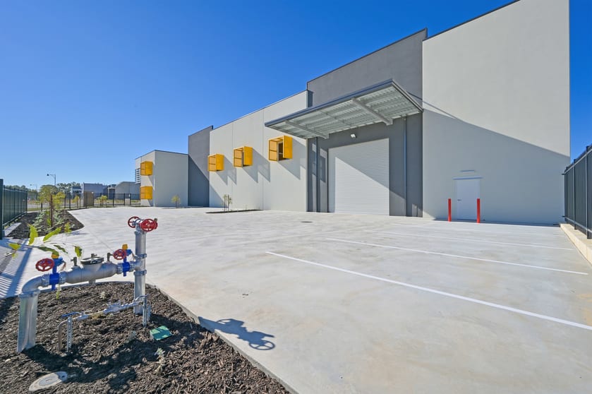 Click to view all images 15 Focal Way Bayswater WA 6053 - Image 3