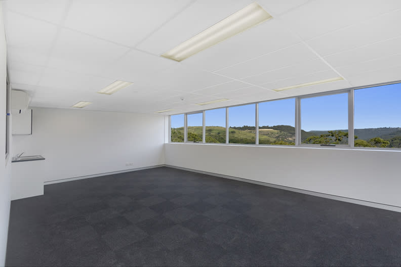 Click to view all images Belrose NSW 2085 - Image 3