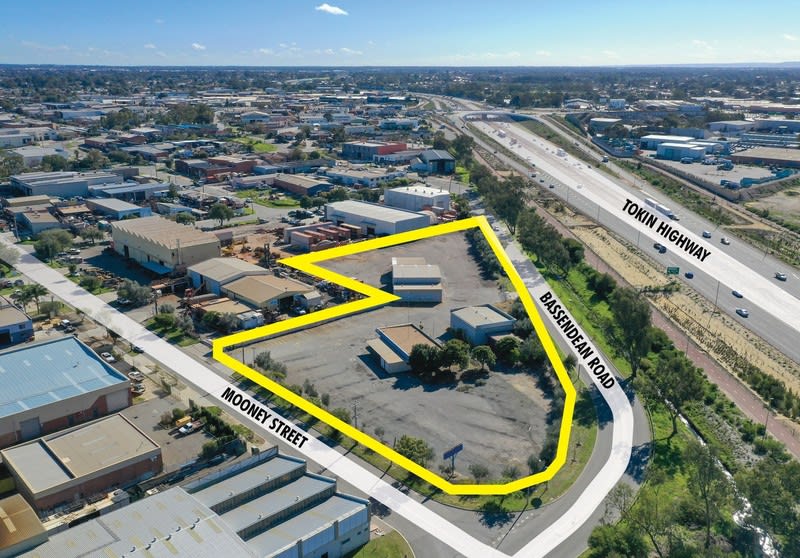 Click to view all images 25 Mooney Street Bayswater WA 6053 - Image 1