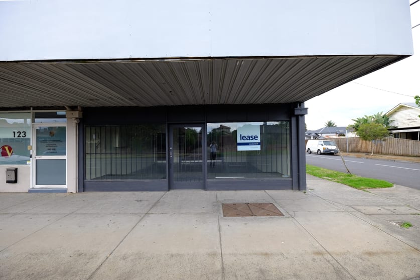 Click to view all images 125 Spring Street Reservoir VIC 3073 - Image 2