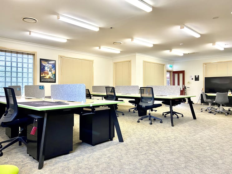 Click to view all images Suite 4/48 Belmore Road Lorn NSW 2320 - Image 2