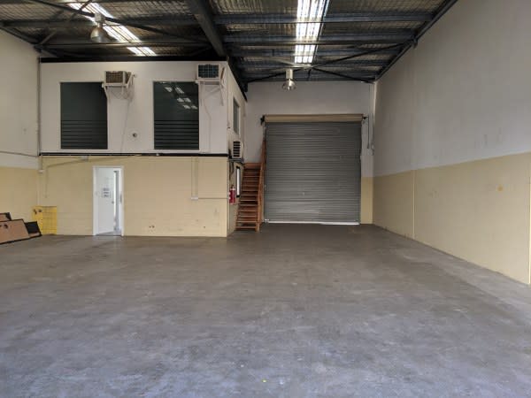 Click to view all images 6/37 Oxleigh Dr Malaga WA 6090 - Image 3