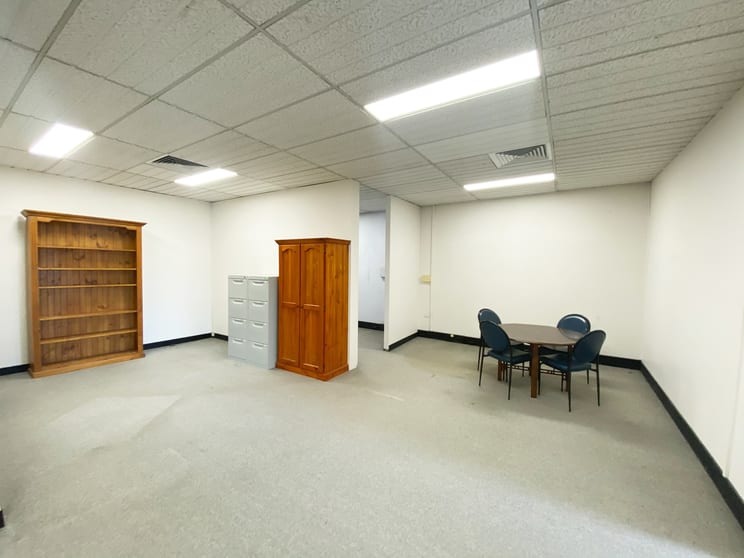 Click to view all images Suite 8, 2-6 Castlereagh Street Penrith NSW 2750 - Image 2