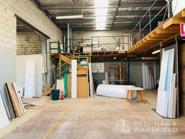 Click to view all images Molendinar QLD 4214 - Image 3