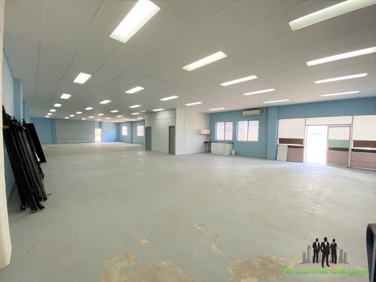 Click to view all images 10 Dixon St Strathpine QLD 4500 - Image 2