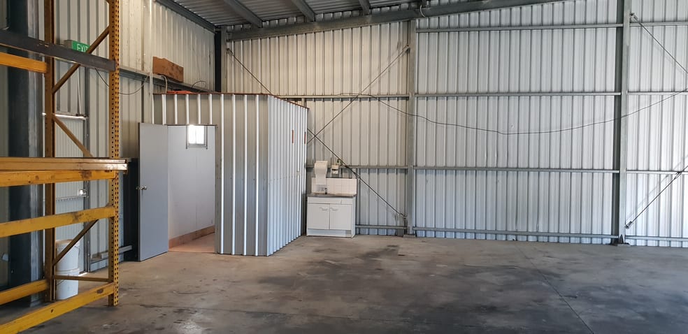 Click to view all images 1/2 Waite Street Ipswich QLD 4305 - Image 2