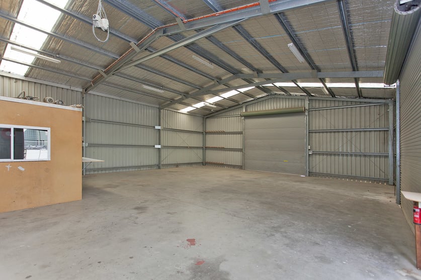 Click to view all images 2/860 Leslie Drive North Albury NSW 2640 - Image 2