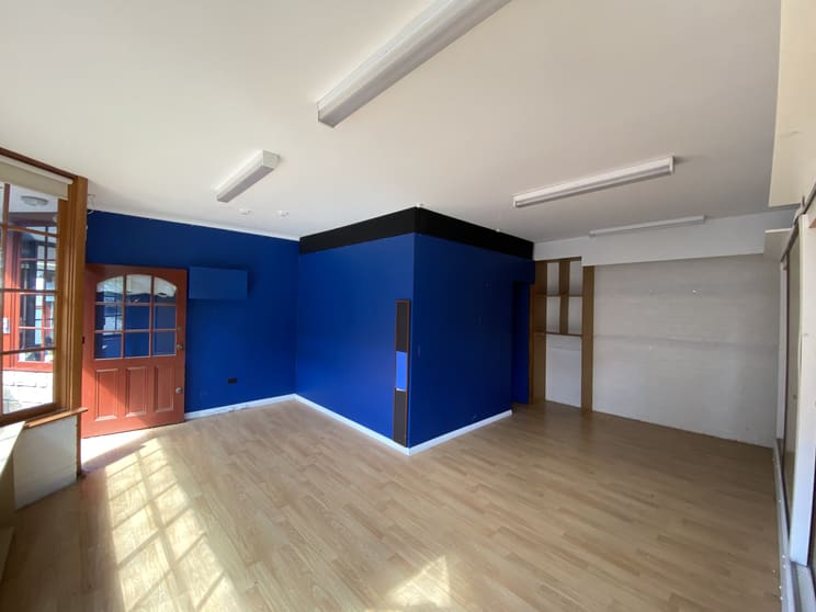 Click to view all images 13/129 Pakington Street Geelong West VIC 3218 - Image 3