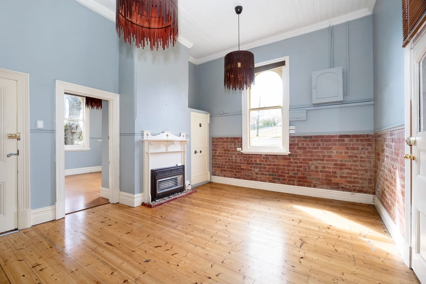 Click to view all images Suite 1/12 Albert Street Daylesford VIC 3460 - Image 3