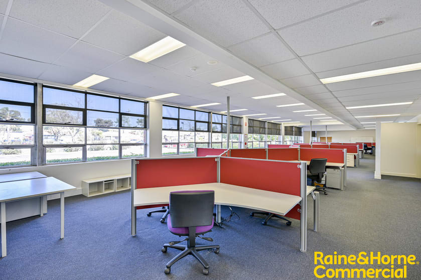 Click to view all images 9 Longfield Street Lansvale NSW 2166 - Image 1