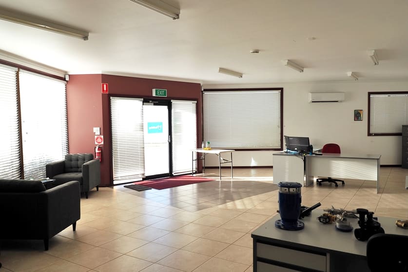 Click to view all images 1/21 Bay Drive Quoiba TAS 7310 - Image 2