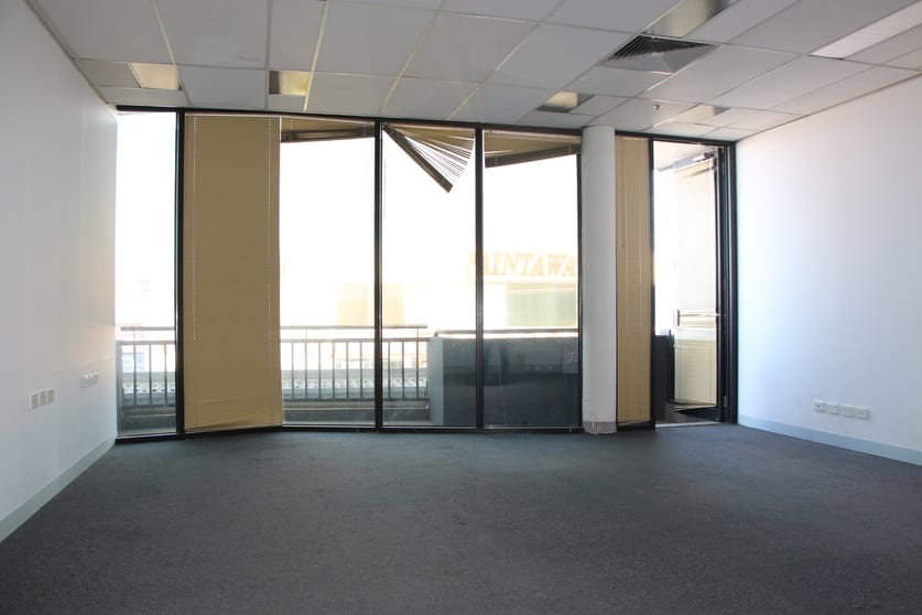 Click to view all images 1/293 High Street Preston VIC 3072 - Image 3