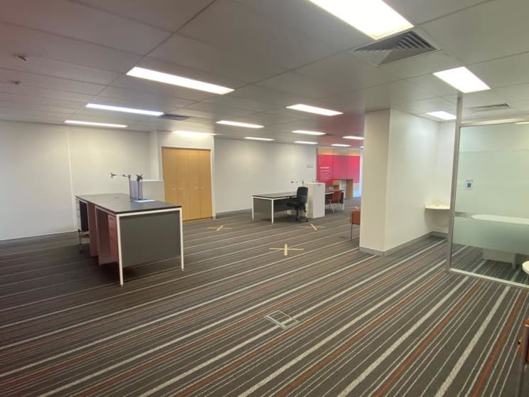Click to view all images 138-140 Summer Street Orange NSW 2800 - Image 2