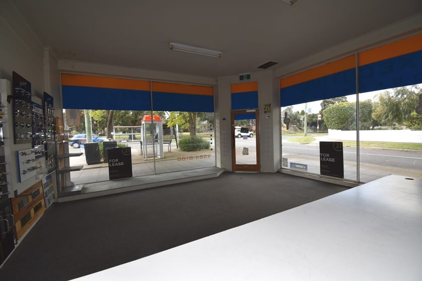 Click to view all images 176 Weatherall Road Cheltenham VIC 3192 - Image 3