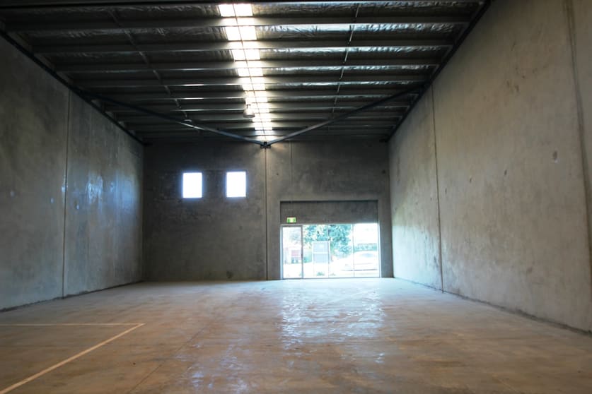 1/3 Hargraves Avenue Albion Park Rail NSW 2527 - Image 2