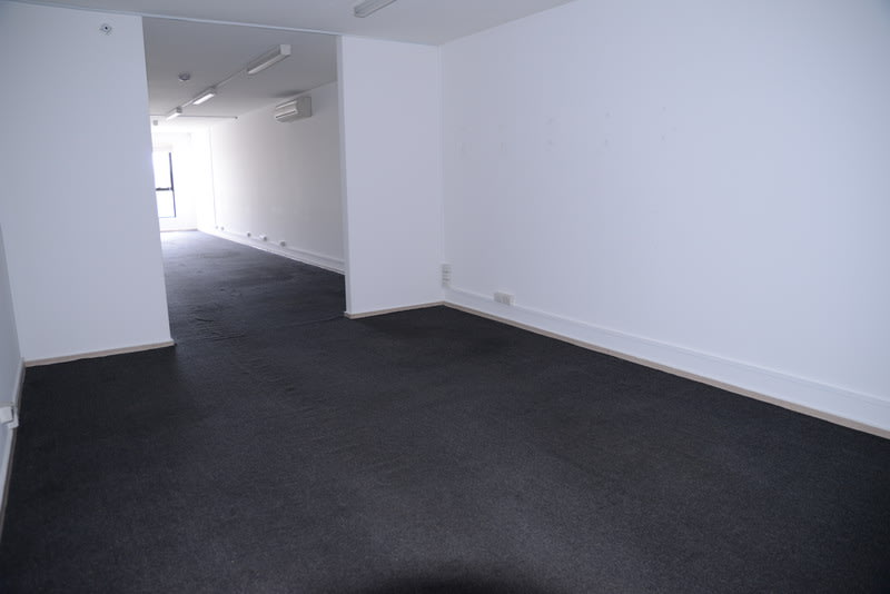 Click to view all images 1/331 North Road Caulfield South VIC 3162 - Image 3