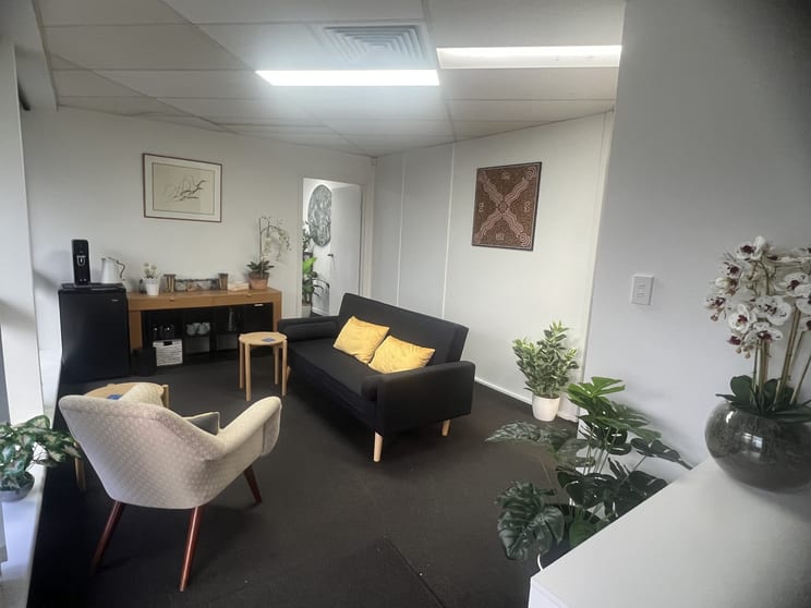 Click to view all images Level Ground, 1/27-29 Crombie Avenue Bundall QLD 4217 - Image 3