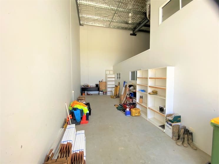 Click to view all images Unit 2/7-9 De Barnett Street Coomera QLD 4209 - Image 2