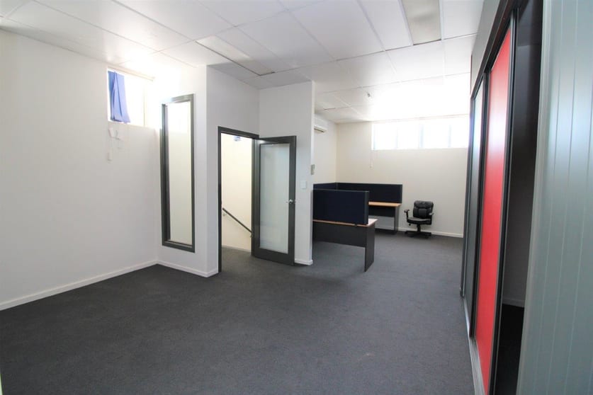Click to view all images E/64 Annand Street Toowoomba City QLD 4350 - Image 3
