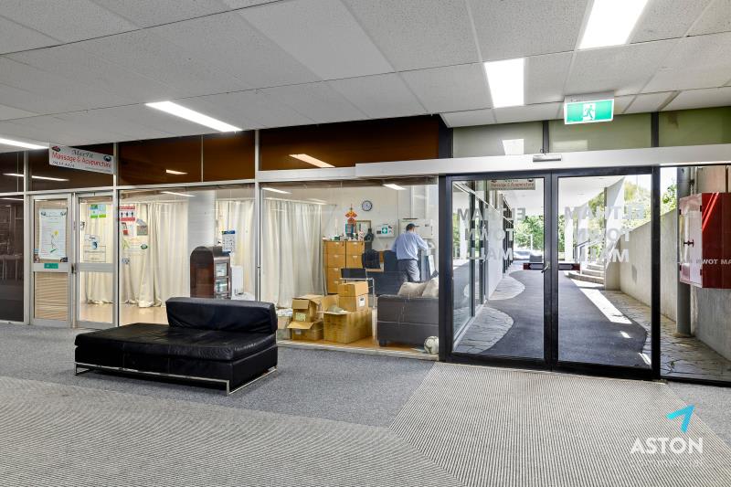 Click to view all images 4/10-18 Arthur Street Eltham VIC 3095 - Image 2